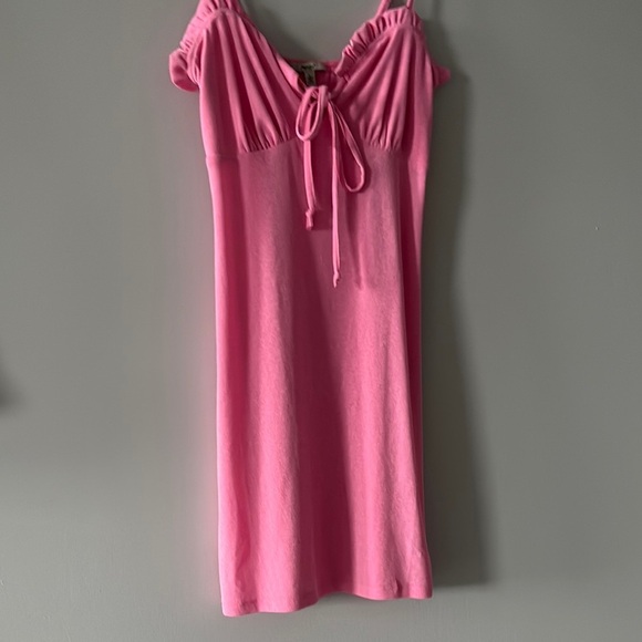 Pink Women's Dress with adjustable spaghetti straps  bow tie design NWOT - Picture 1 of 10